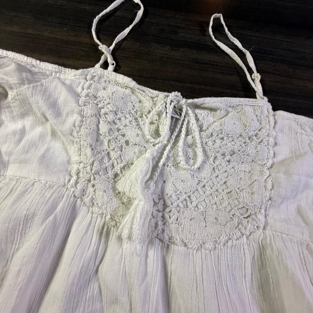 American Eagle Off Shoulder Bell Sleeve Dress White‎ Crochet Bohemian - Picture 4 of 4